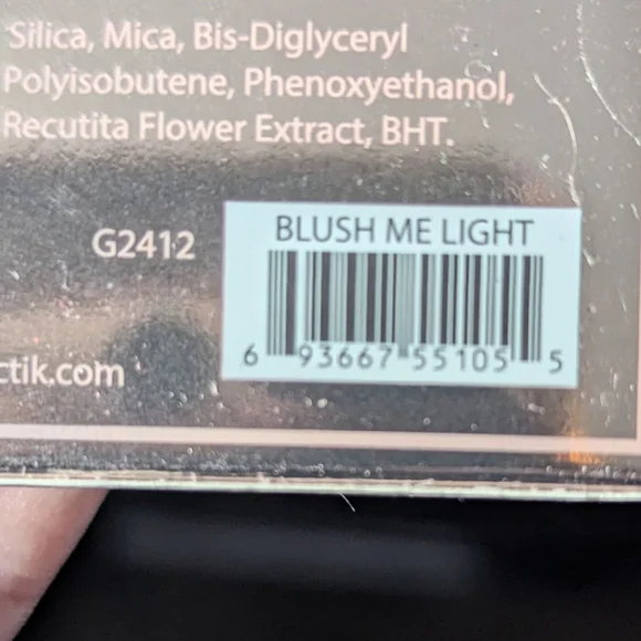 Girlactik Makeup Bundle- New in Box - Picture 2 of 4